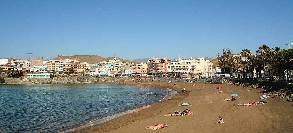 Playa de Las Marañuelas. Foto: Bård Ove Myhr / CC BY-SA 3.0. 