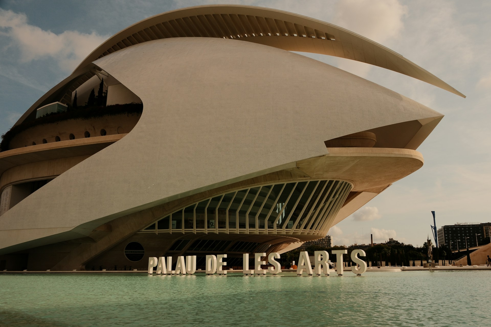 Ikoniske Ciudad de las Artes y las Ciencias i Valencia