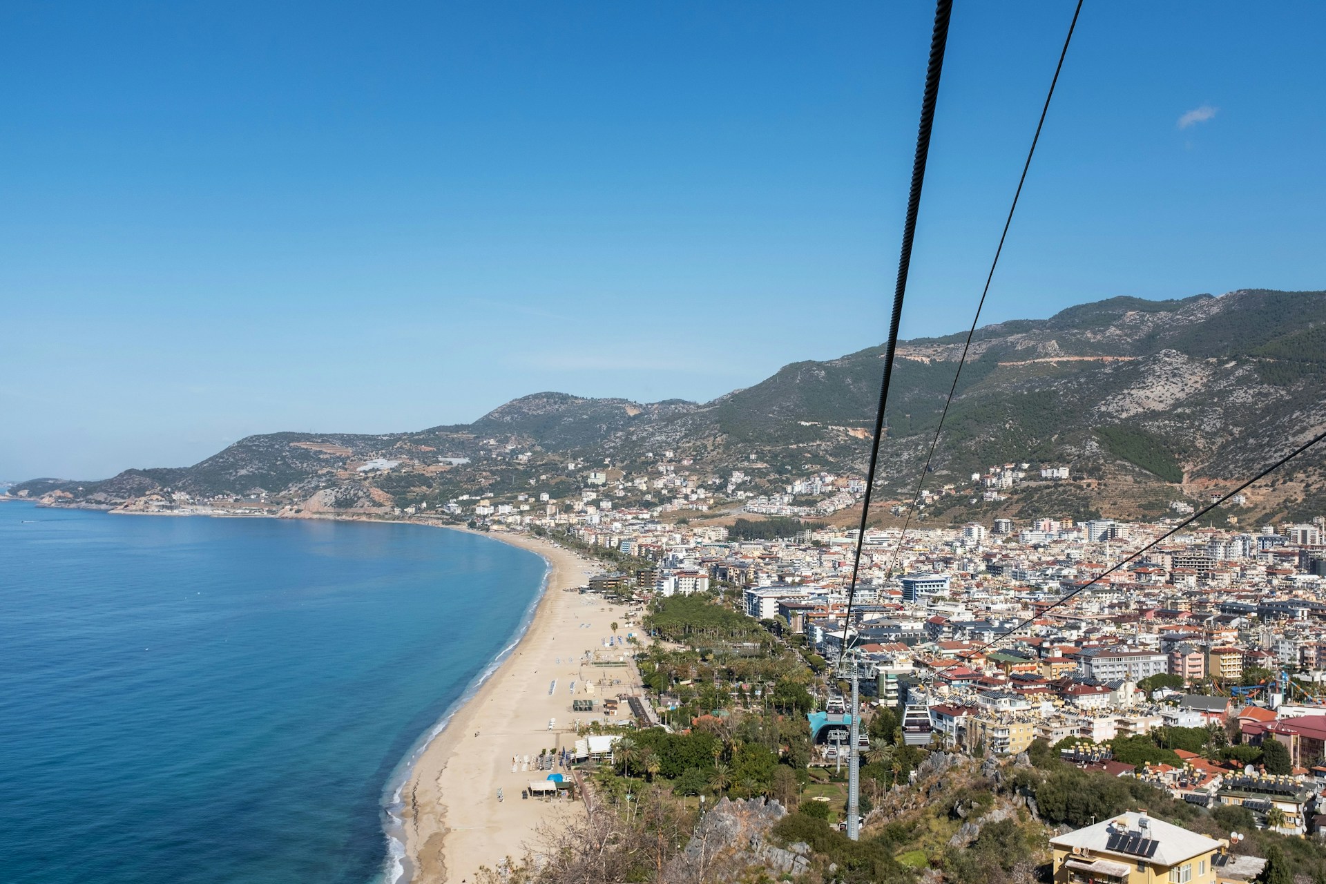 Utsikt mot Kleopatra-stranden i Alanya