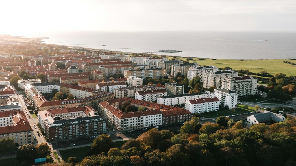 Reiseguide til Malmö: Sveriges urbane perle med grønne parker og kontinentalt preg