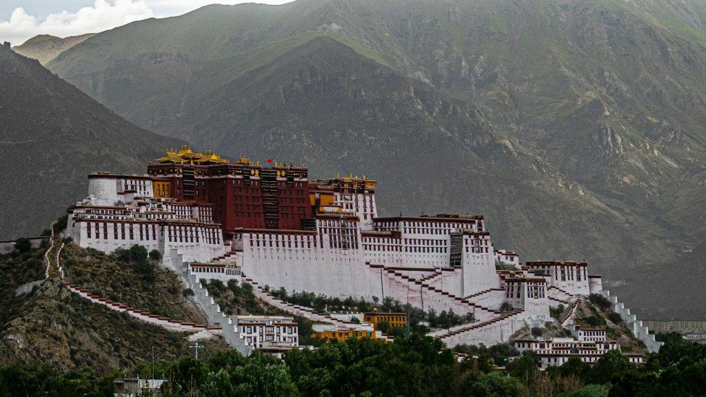 Potalapalasset i Lhasa i Tibet