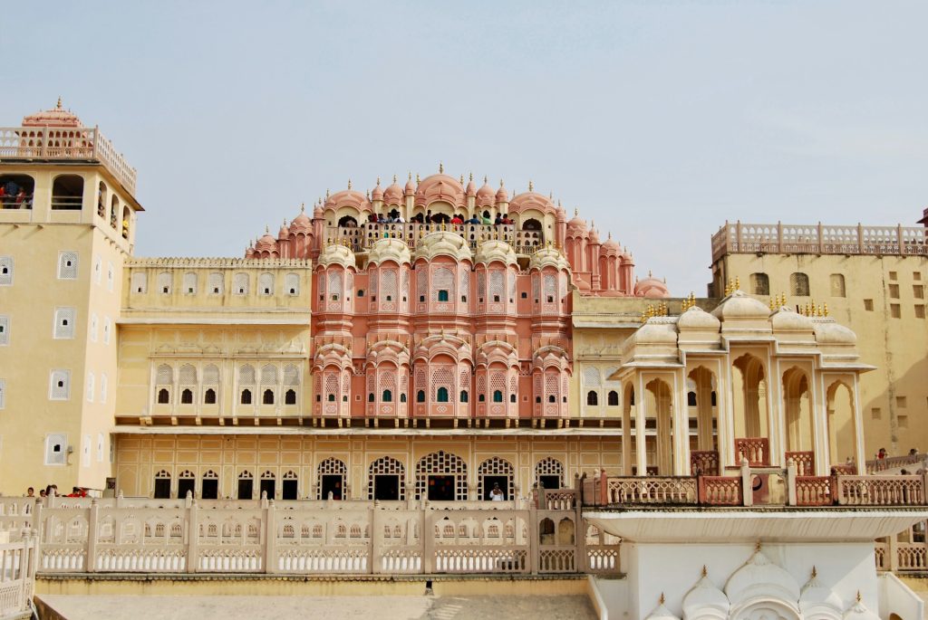 Reiseguide til Jaipur: Den rosa byen i Rajasthan du faktisk vil komme tilbake til Reiseguide til Jaipur: Den rosa byen i Rajasthan du faktisk vil komme tilbake til